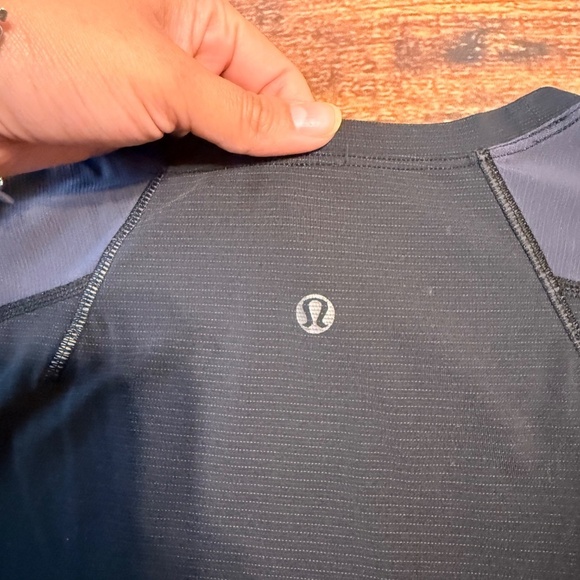 Lululemon Men’s Run Swiftly - Picture 4 of 4